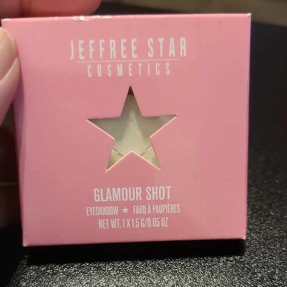 Jeffree Star Eyeshadow- Glamour Shot